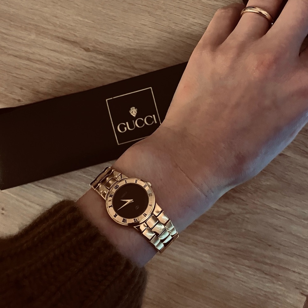 Gucci Gold and Black Timepiece model 3300L